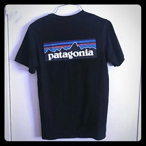 Mens Patagonia t shirt SMALL